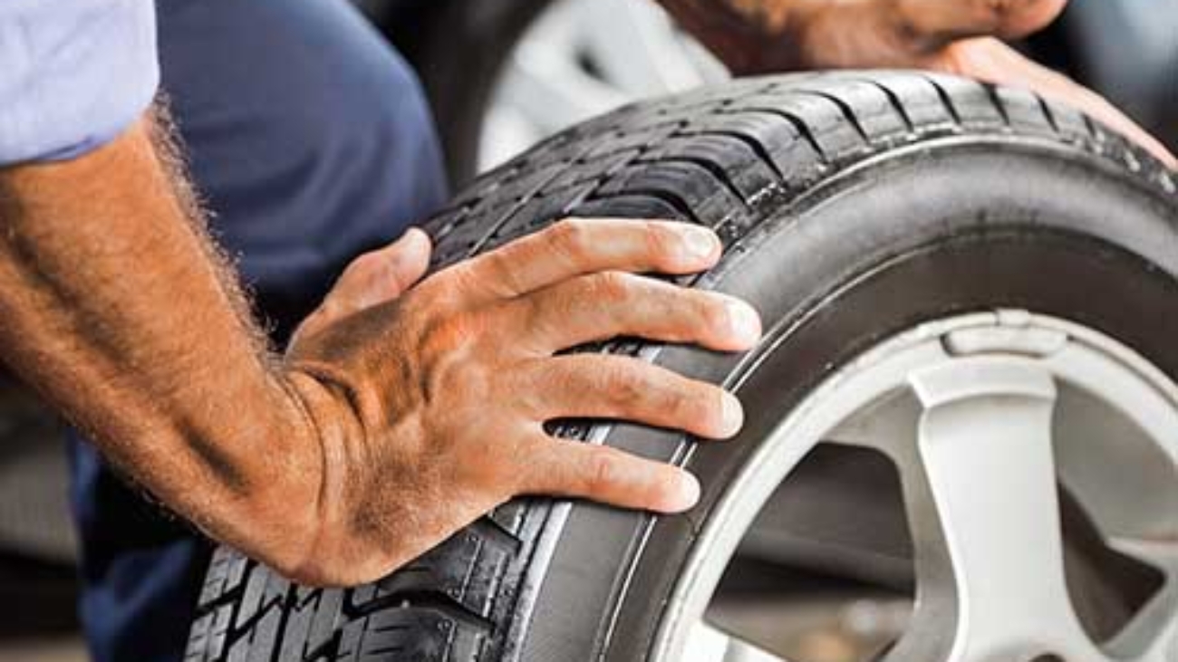 Vehicle Tire Change and Rotation